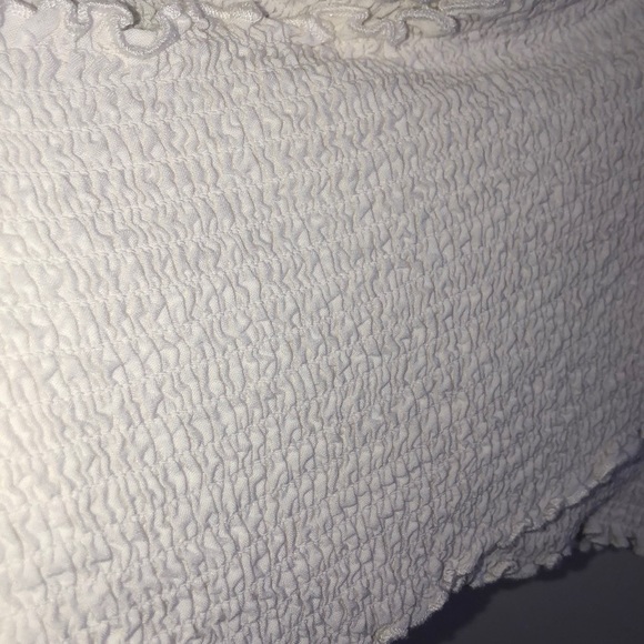 White crop top - Picture 3 of 4